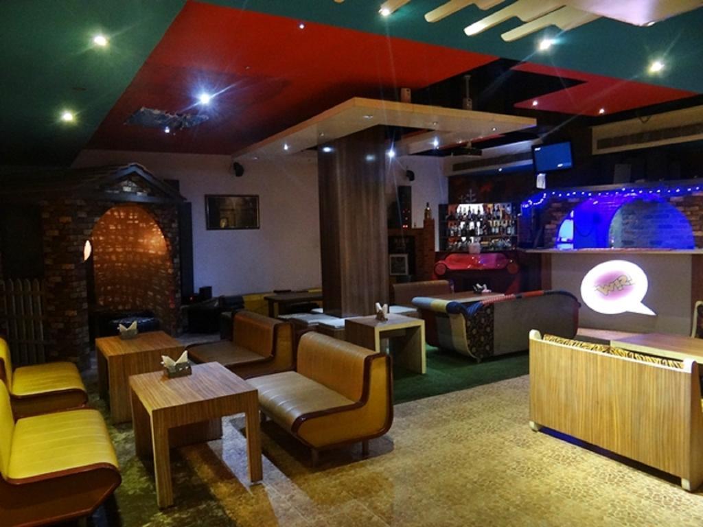 Hotel Rajdhani Regency グワーハーティー エクステリア 写真